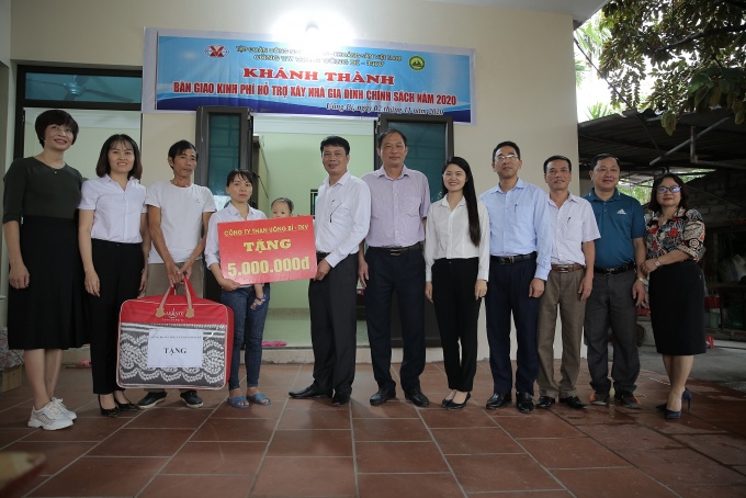 “Làm công đoàn là chấp nhận thiệt thòi và cả hy sinh” “Làm công đoàn là chấp nhận thiệt thòi và cả hy sinh”