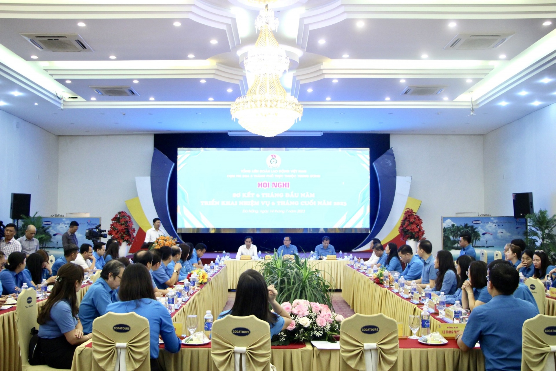 LĐLĐ 05 thành phố trực thuộc Trung ương sơ kết 6 tháng đầu năm tại Đà Nẵng. Ảnh: PHAN NGUYÊN LĐLĐ 05 thành phố trực thuộc Trung ương sơ kết 6 tháng đầu năm tại Đà Nẵng. Ảnh: PHAN NGUYÊN