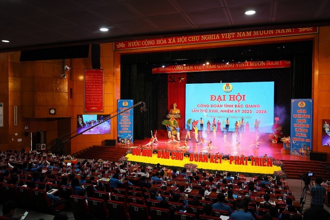 Xây dựng đội ngũ cán bộ công đoàn tâm huyết, trách nhiệm