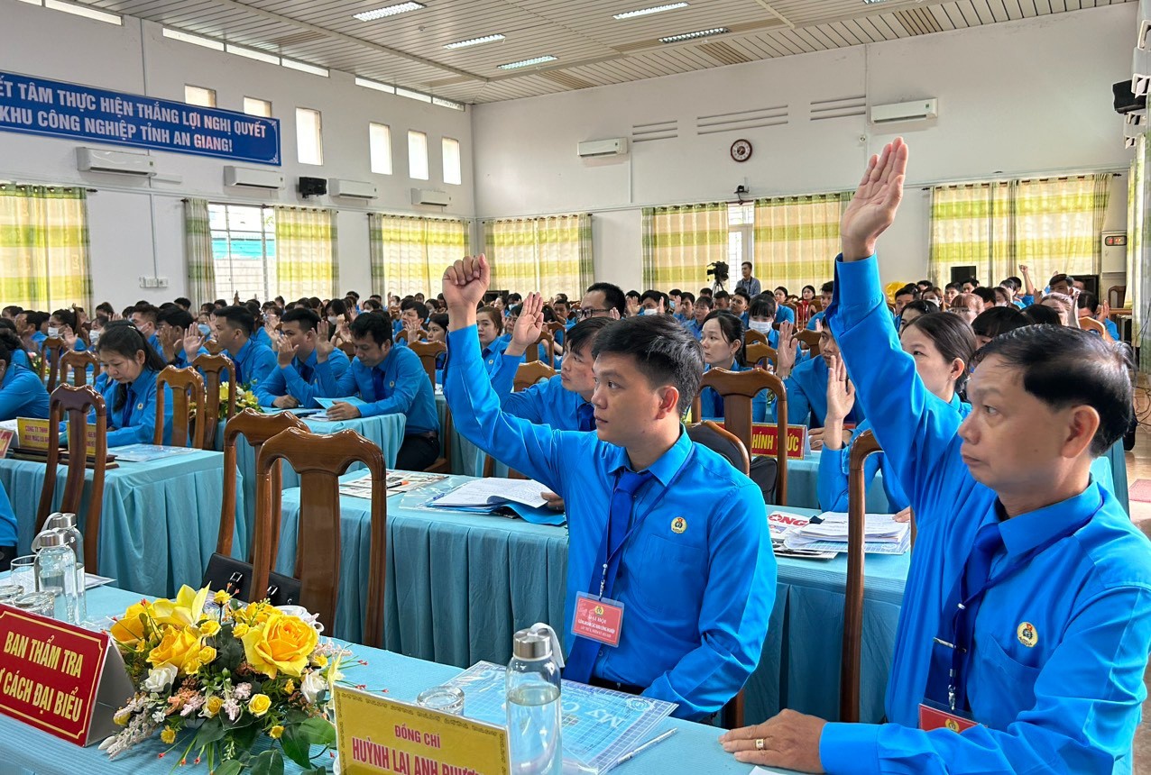 Công đoàn Các Khu Công nghiệp An Giang: Công nhân khó, có công đoàn