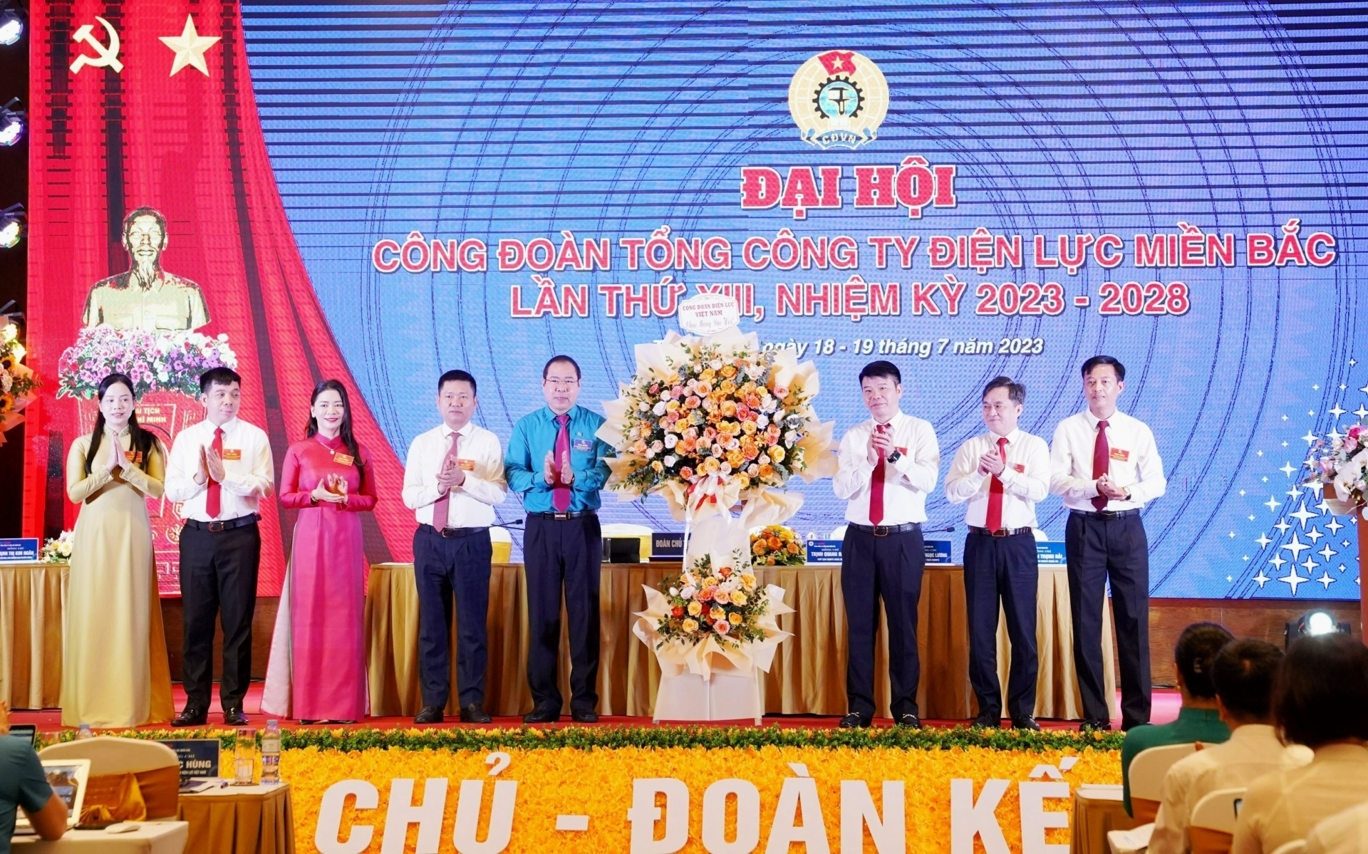 Công đoàn Tổng Công ty Điện lực miền Bắc chăm lo thiết thực cho người lao động Công đoàn Tổng Công ty Điện lực miền Bắc chăm lo thiết thực cho người lao động