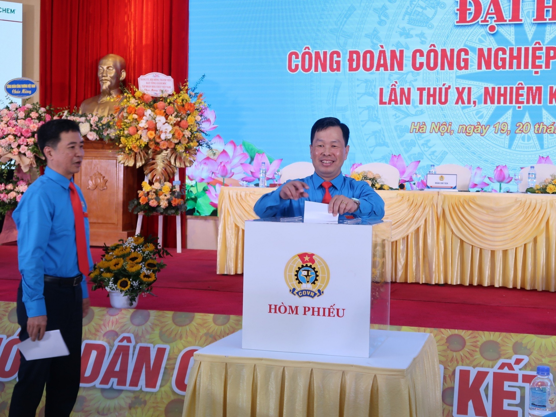 Công đoàn Hóa chất Việt Nam: Đẩy mạnh các hoạt động an sinh xã hội Công đoàn Hóa chất Việt Nam: Đẩy mạnh các hoạt động an sinh xã hội