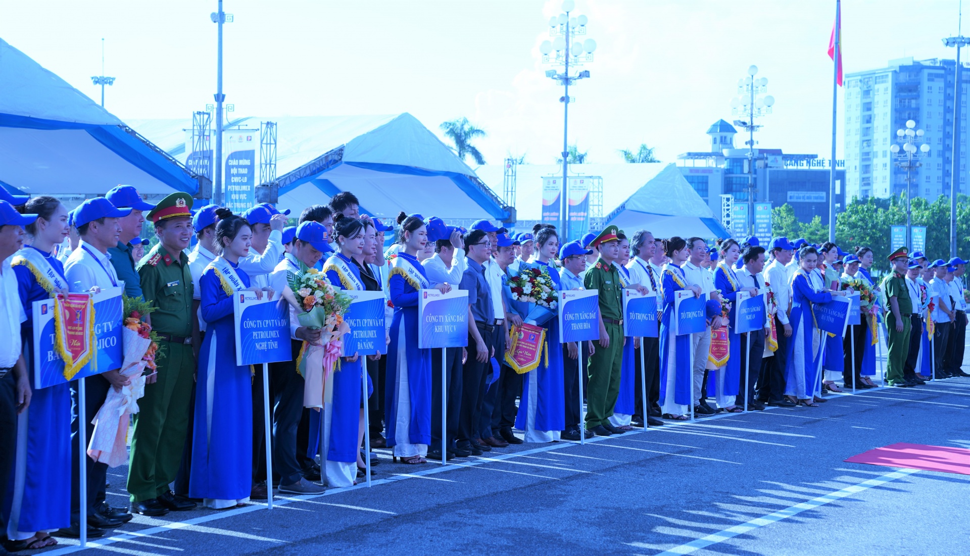 Khai mạc Hội thao CNVCLĐ Petrolimex khu vực Bắc Trung Bộ năm 2023