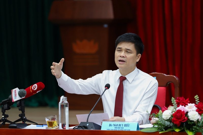 Nên tạo điều kiện cho tổ chức Công đoàn cơ sở có thể khởi kiện doanh nghiệp nợ BHXH Nên tạo điều kiện cho tổ chức Công đoàn cơ sở có thể khởi kiện doanh nghiệp nợ BHXH