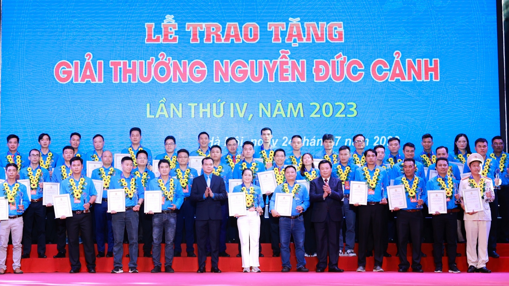 Tôn vinh 167 công nhân lao động có thành tích xuất sắc tiêu biểu