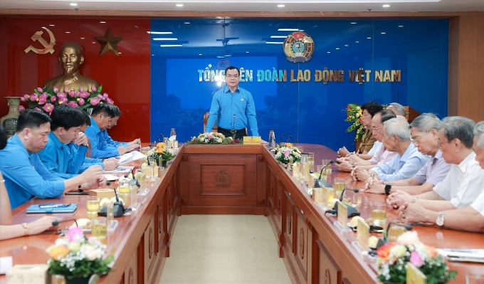 Gặp mặt cán bộ lãnh đạo Tổng LĐLĐ Việt Nam đã về hưu Gặp mặt cán bộ lãnh đạo Tổng LĐLĐ Việt Nam đã về hưu