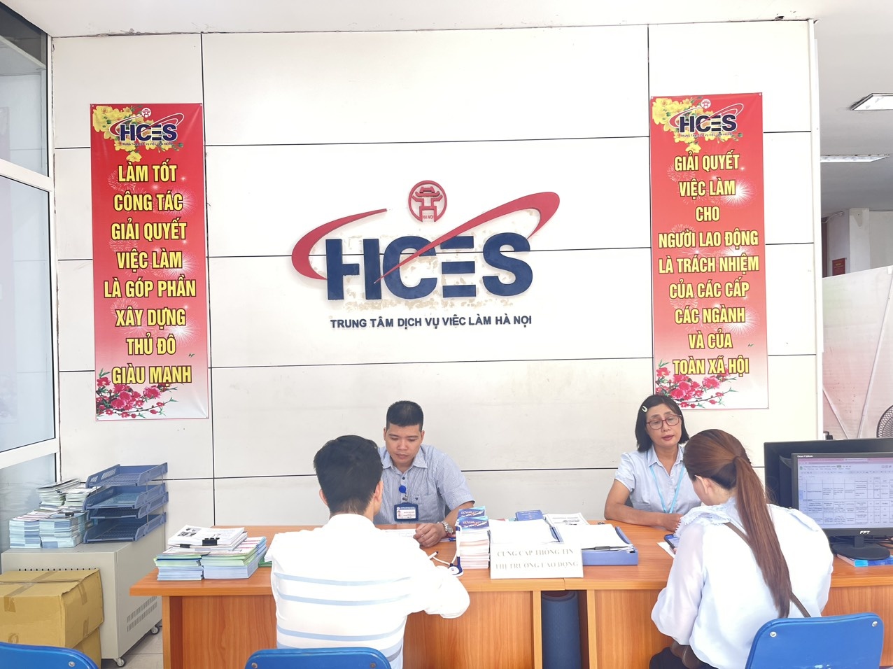 Nhiều chỉ tiêu tuyển dụng tại Phiên giao dịch việc làm trực tuyến kết nối 9 tỉnh, TP