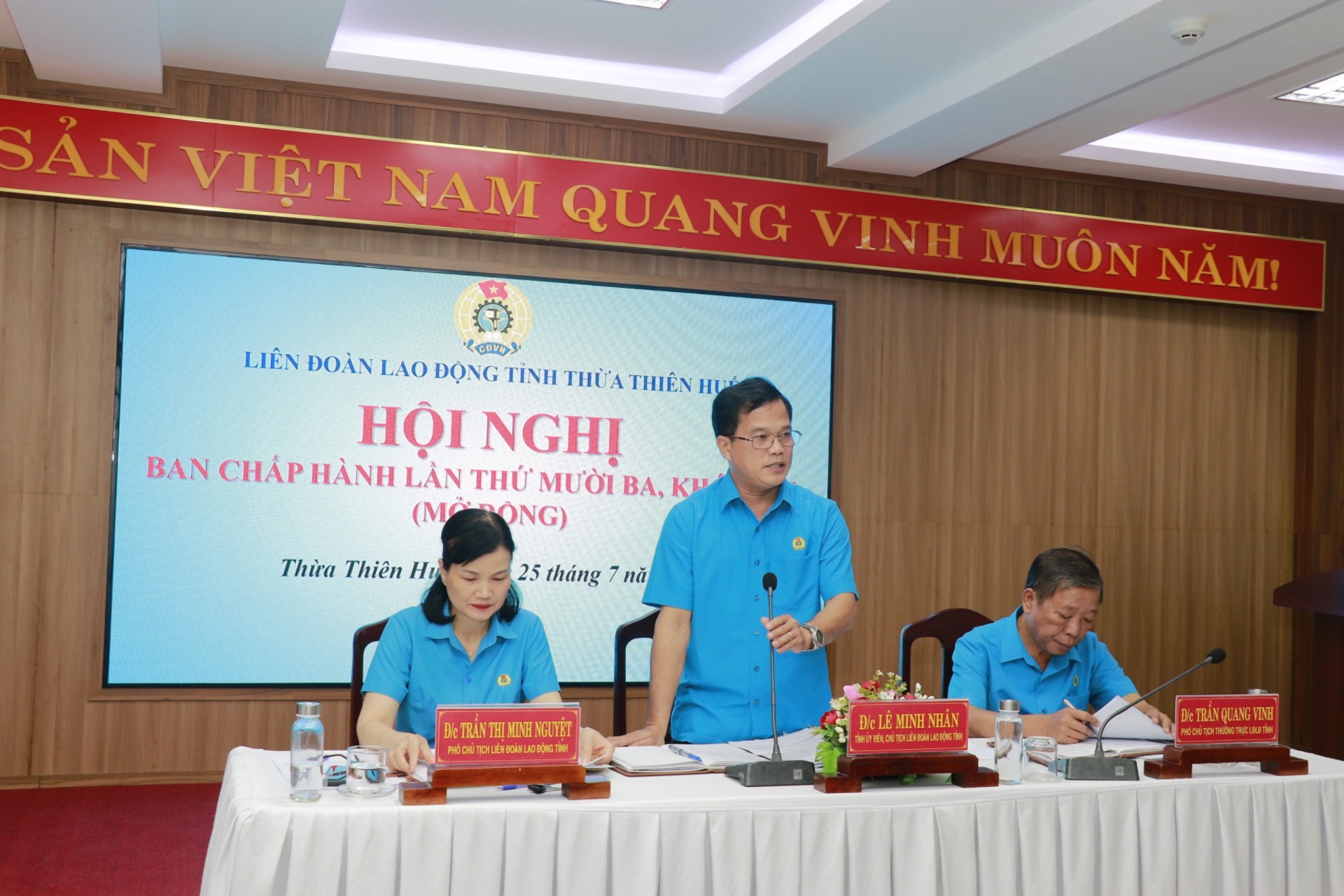 Công đoàn Thừa Thiên Huế: Quyết tâm hoàn thành các nhiệm vụ, chỉ tiêu đề ra Công đoàn Thừa Thiên Huế: Quyết tâm hoàn thành các nhiệm vụ, chỉ tiêu đề ra