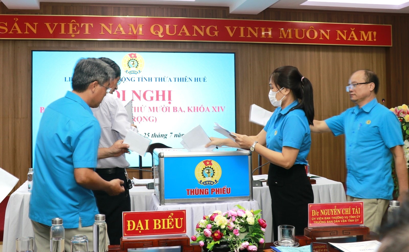 Công đoàn Thừa Thiên Huế: Quyết tâm hoàn thành các nhiệm vụ, chỉ tiêu đề ra Công đoàn Thừa Thiên Huế: Quyết tâm hoàn thành các nhiệm vụ, chỉ tiêu đề ra