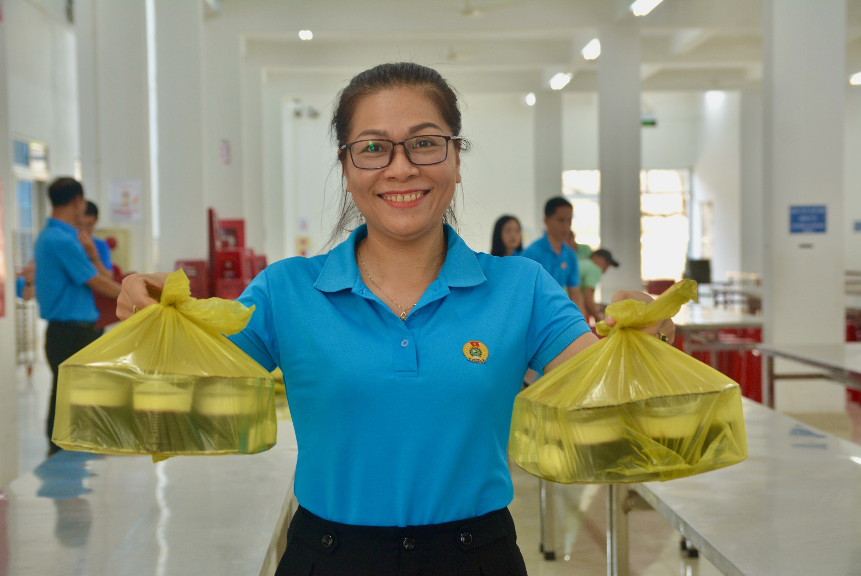 Ấm lòng “Bữa cơm công đoàn” do LĐLĐ Quảng Trị, Tạp chí Lao động và Công đoàn tổ chức Ấm lòng “Bữa cơm công đoàn” do LĐLĐ Quảng Trị, Tạp chí Lao động và Công đoàn tổ chức