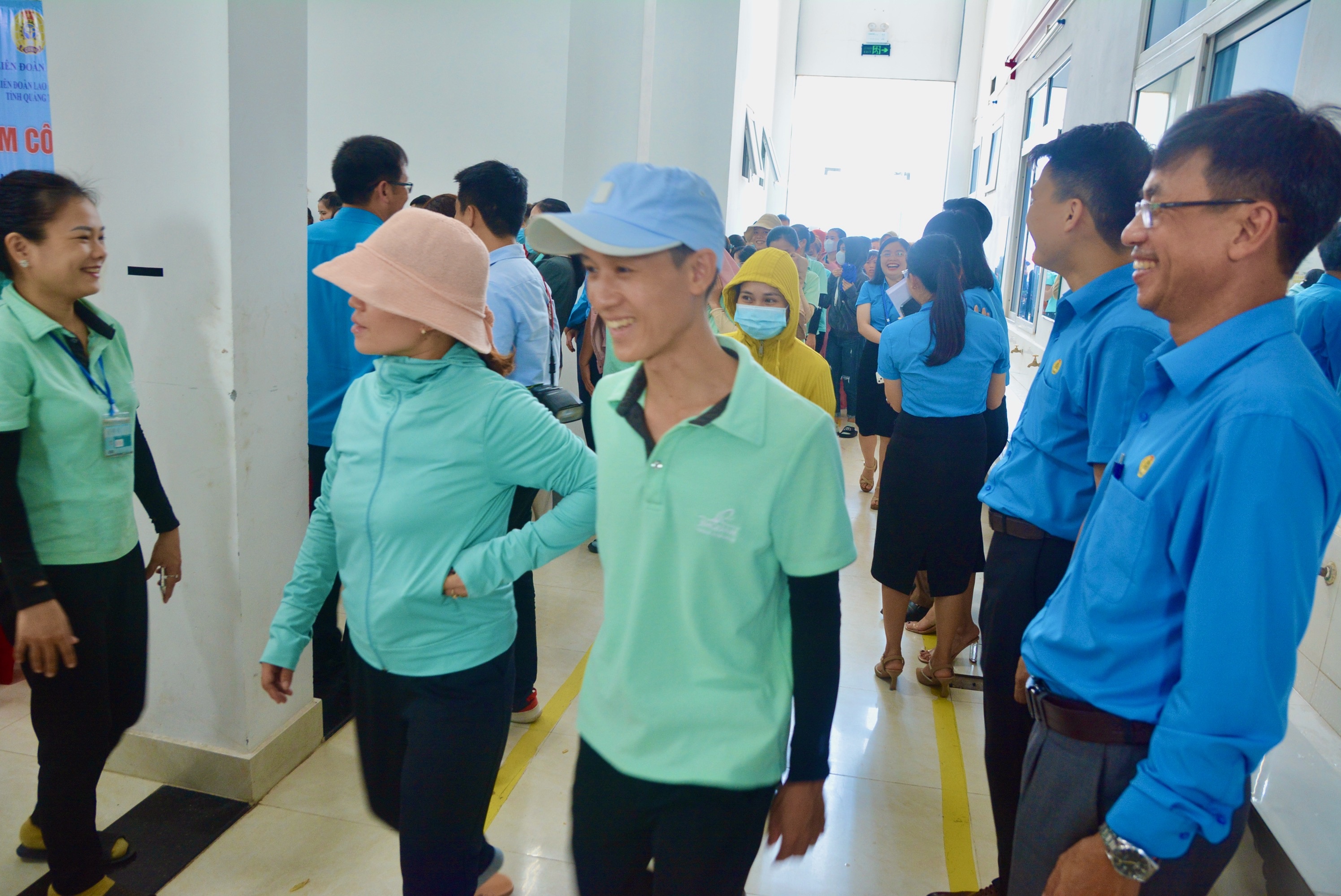 Ấm lòng “Bữa cơm công đoàn” do LĐLĐ Quảng Trị, Tạp chí Lao động và Công đoàn tổ chức Ấm lòng “Bữa cơm công đoàn” do LĐLĐ Quảng Trị, Tạp chí Lao động và Công đoàn tổ chức