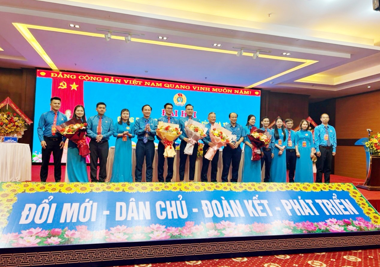 Đại hội Công đoàn các Khu kinh tế tỉnh Hà Tĩnh lần thứ II, nhiệm kỳ 2023-2028 Đại hội Công đoàn các Khu kinh tế tỉnh Hà Tĩnh lần thứ II, nhiệm kỳ 2023-2028