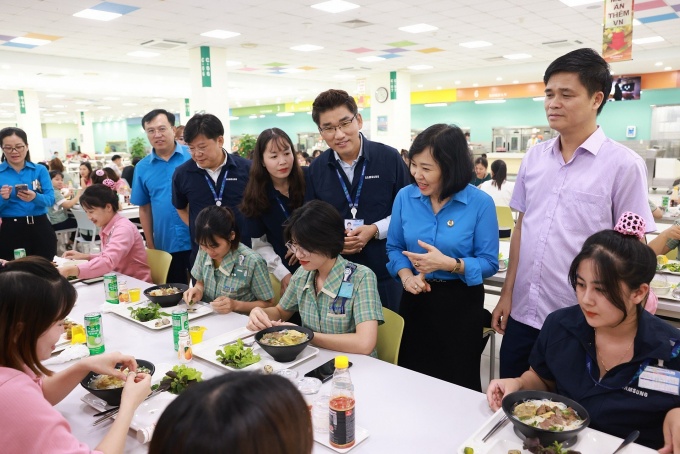 Công nhân SEV: “Bữa cơm Công đoàn” thân tình và chu đáo với đoàn viên Công nhân SEV: “Bữa cơm Công đoàn” thân tình và chu đáo với đoàn viên