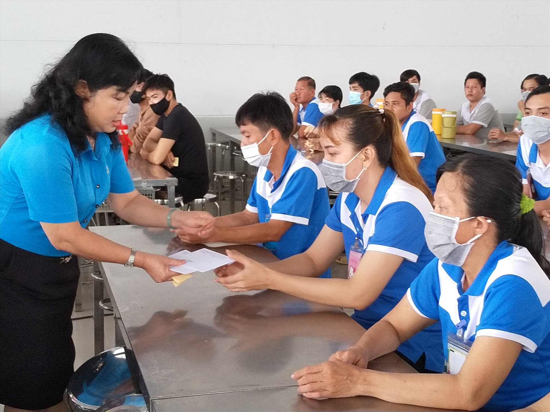 Long An: Tìm giải pháp cho người lao động mất việc trên 40 tuổi Long An: Tìm giải pháp cho người lao động mất việc trên 40 tuổi