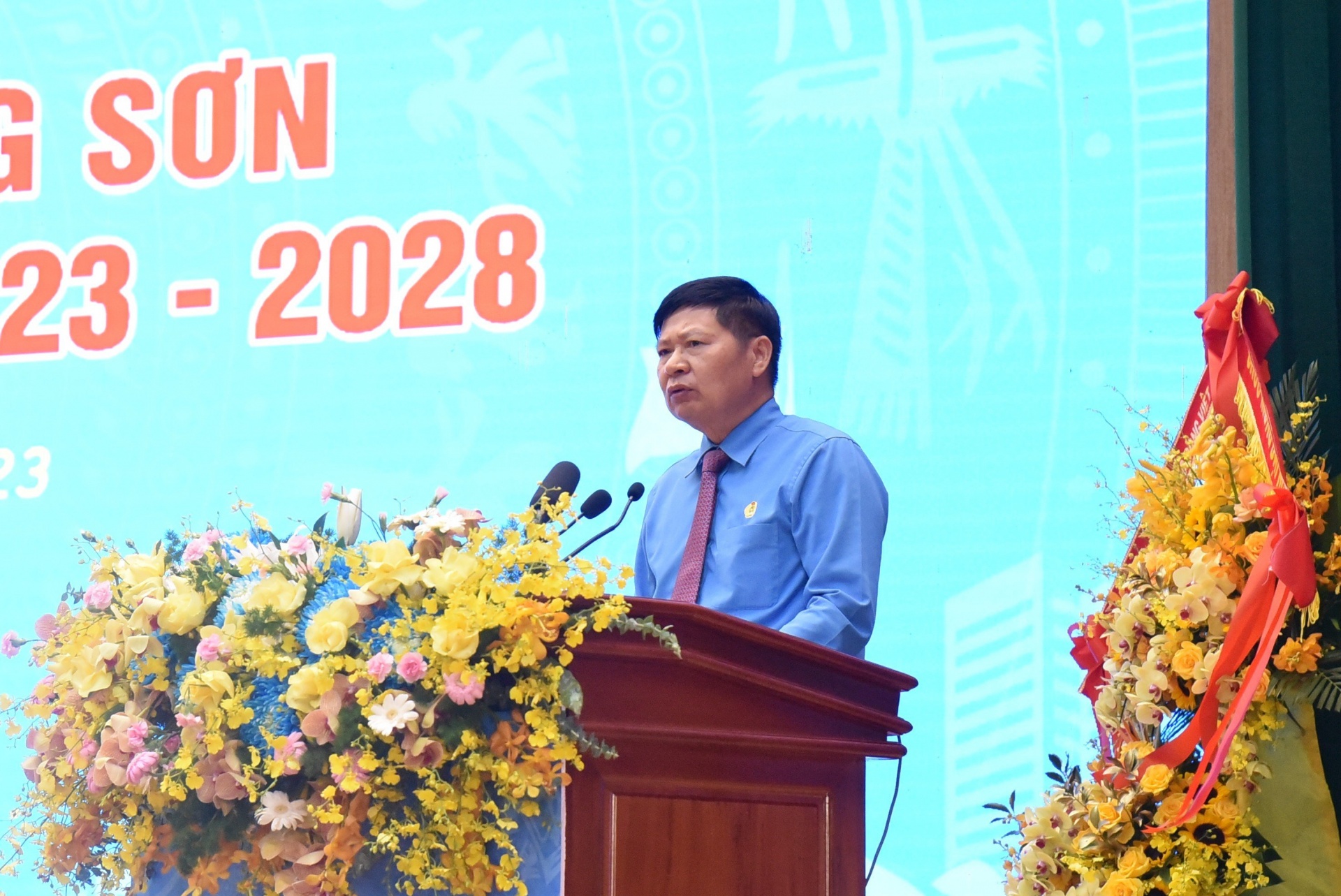 Xác định nội dung trọng tâm để tập trung chỉ đạo, đề ra giải pháp thực hiện Xác định nội dung trọng tâm để tập trung chỉ đạo, đề ra giải pháp thực hiện