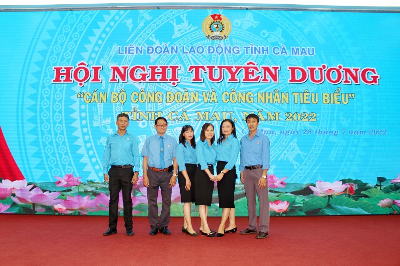 Cứ làm việc hăng say, cống hiến hết mình thì sẽ có thành quả tốt Cứ làm việc hăng say, cống hiến hết mình thì sẽ có thành quả tốt