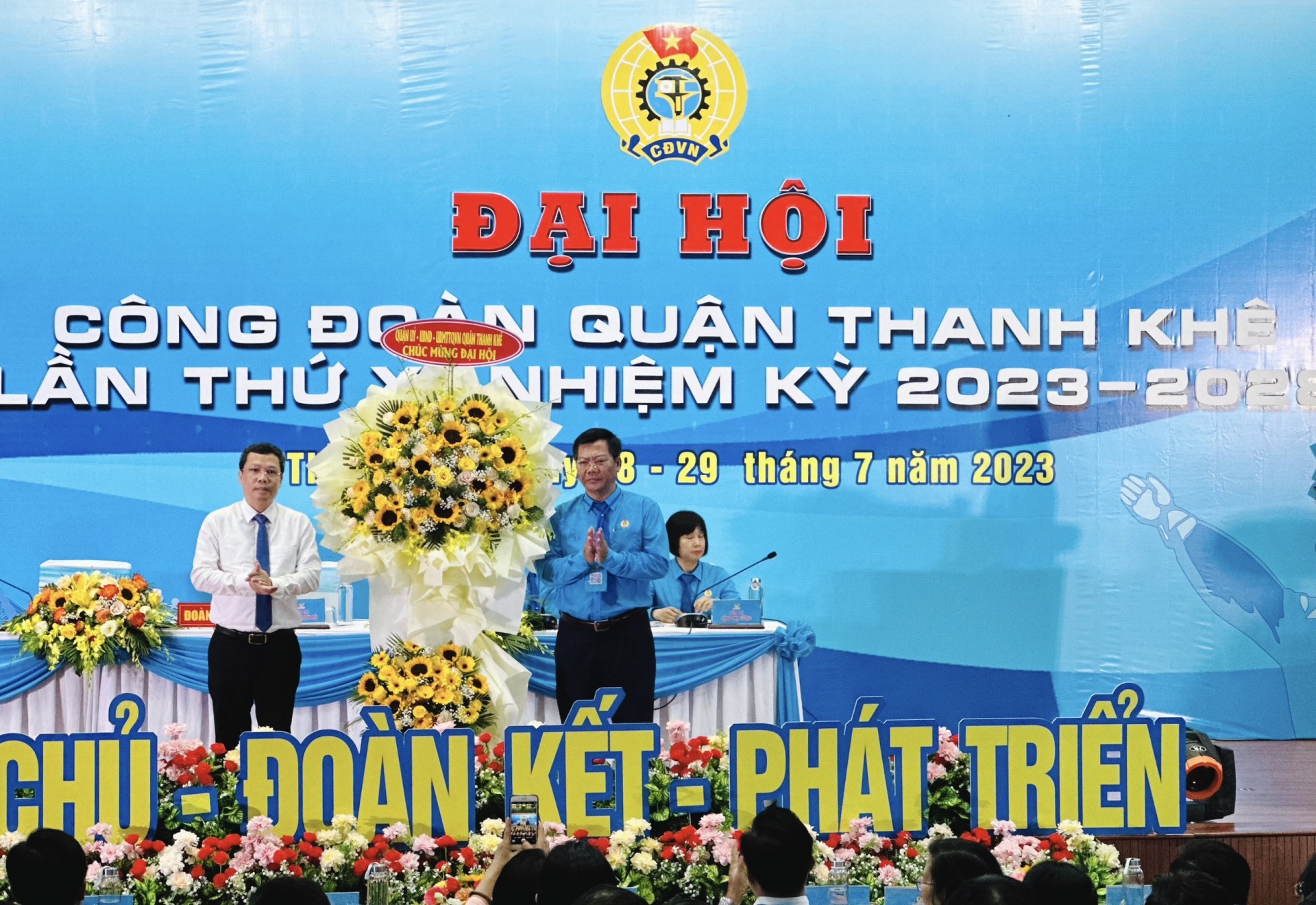 Hơn 40,4 tỷ đóng góp vào các Quỹ nhằm chăm lo cho NLĐ khó khăn