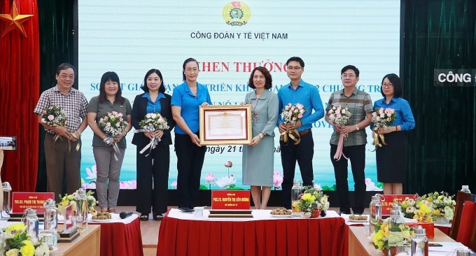 Công đoàn Y tế Việt Nam: Nhiều hoạt động chăm lo thiết thực, mang đặc thù ngành nghề Công đoàn Y tế Việt Nam: Nhiều hoạt động chăm lo thiết thực, mang đặc thù ngành nghề