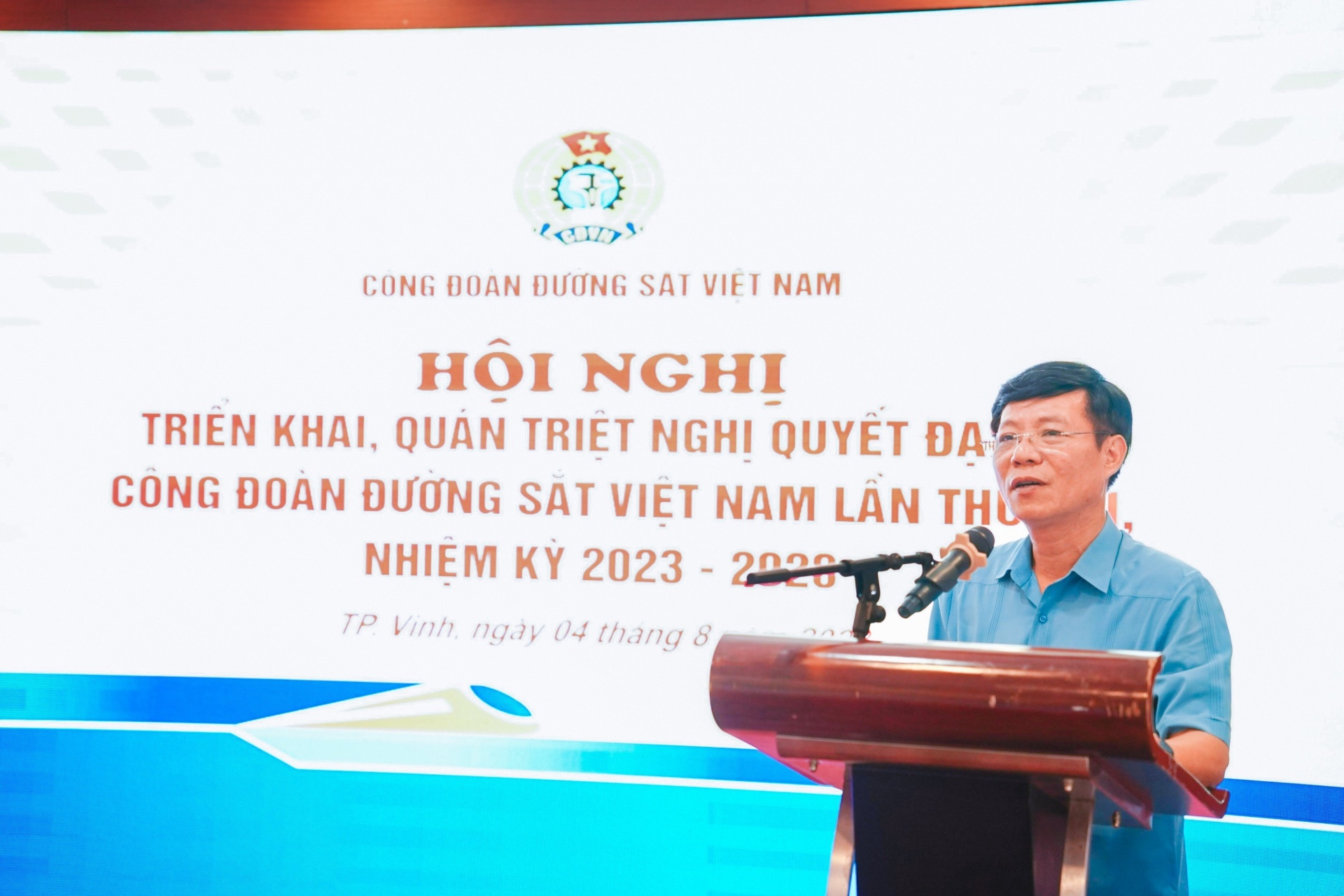 CNVCLĐ đồng hành với công đoàn ngành thực hiện thắng lợi Nghị quyết Đại hội lần thứ XVI
