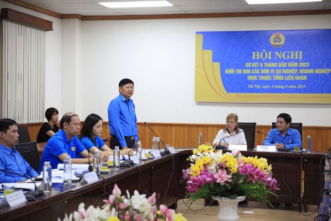 Thi đua đổi mới, đóng góp cho tổ chức Công đoàn và công nhân, viên chức, lao động Thi đua đổi mới, đóng góp cho tổ chức Công đoàn và công nhân, viên chức, lao động