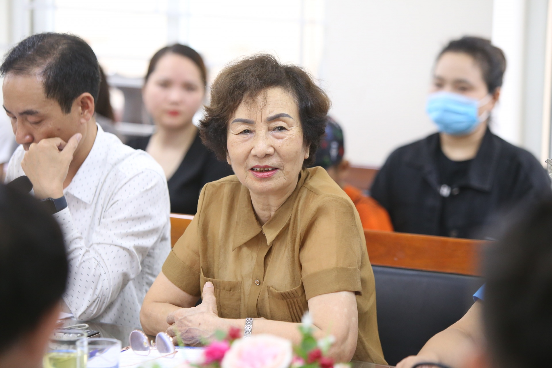 Lại nóng chuyện công nhân “cuốc bộ” cả chục tầng vì hỏng thang máy Lại nóng chuyện công nhân “cuốc bộ” cả chục tầng vì hỏng thang máy