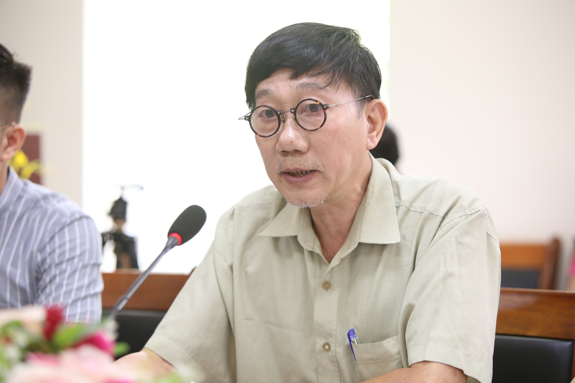 Lại nóng chuyện công nhân “cuốc bộ” cả chục tầng vì hỏng thang máy Lại nóng chuyện công nhân “cuốc bộ” cả chục tầng vì hỏng thang máy