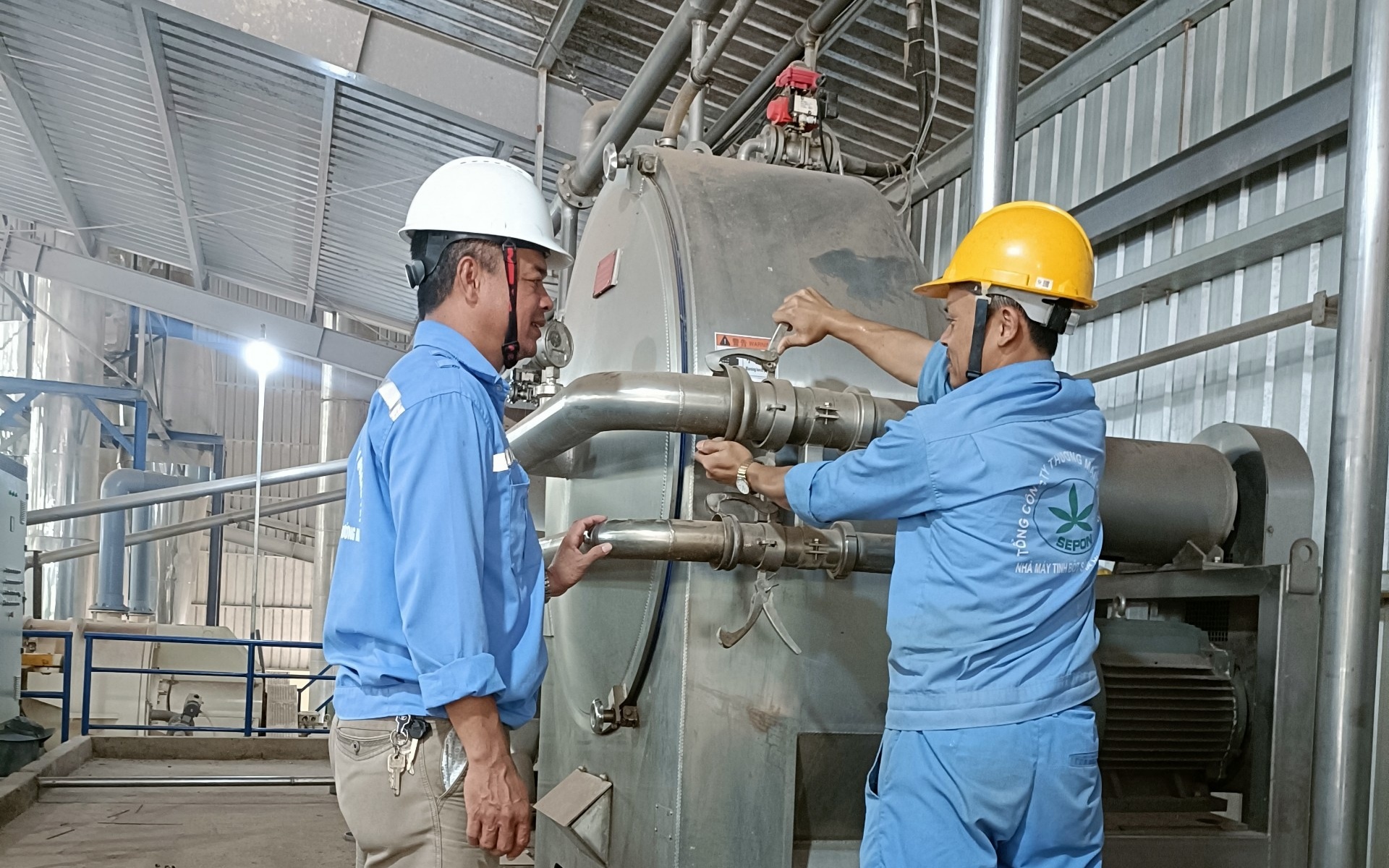 Quản đốc xưởng sản xuất có nhiều sáng kiến làm lợi hàng tỷ đồng cho doanh nghiệp Quản đốc xưởng sản xuất có nhiều sáng kiến làm lợi hàng tỷ đồng cho doanh nghiệp