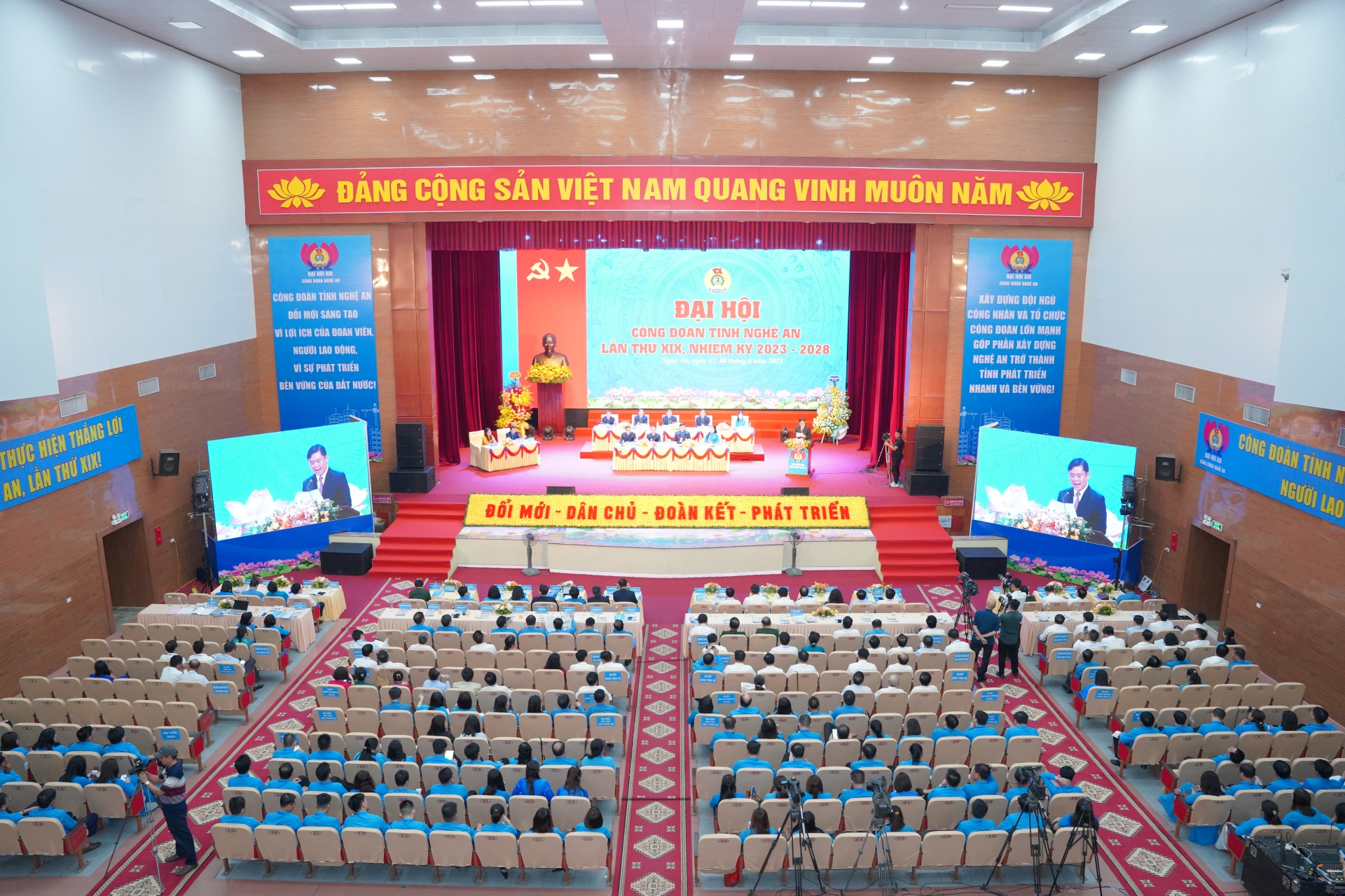 Đại hội Công đoàn tỉnh Nghệ An lần thứ XIX: Trang trọng, đổi mới, ấn tượng