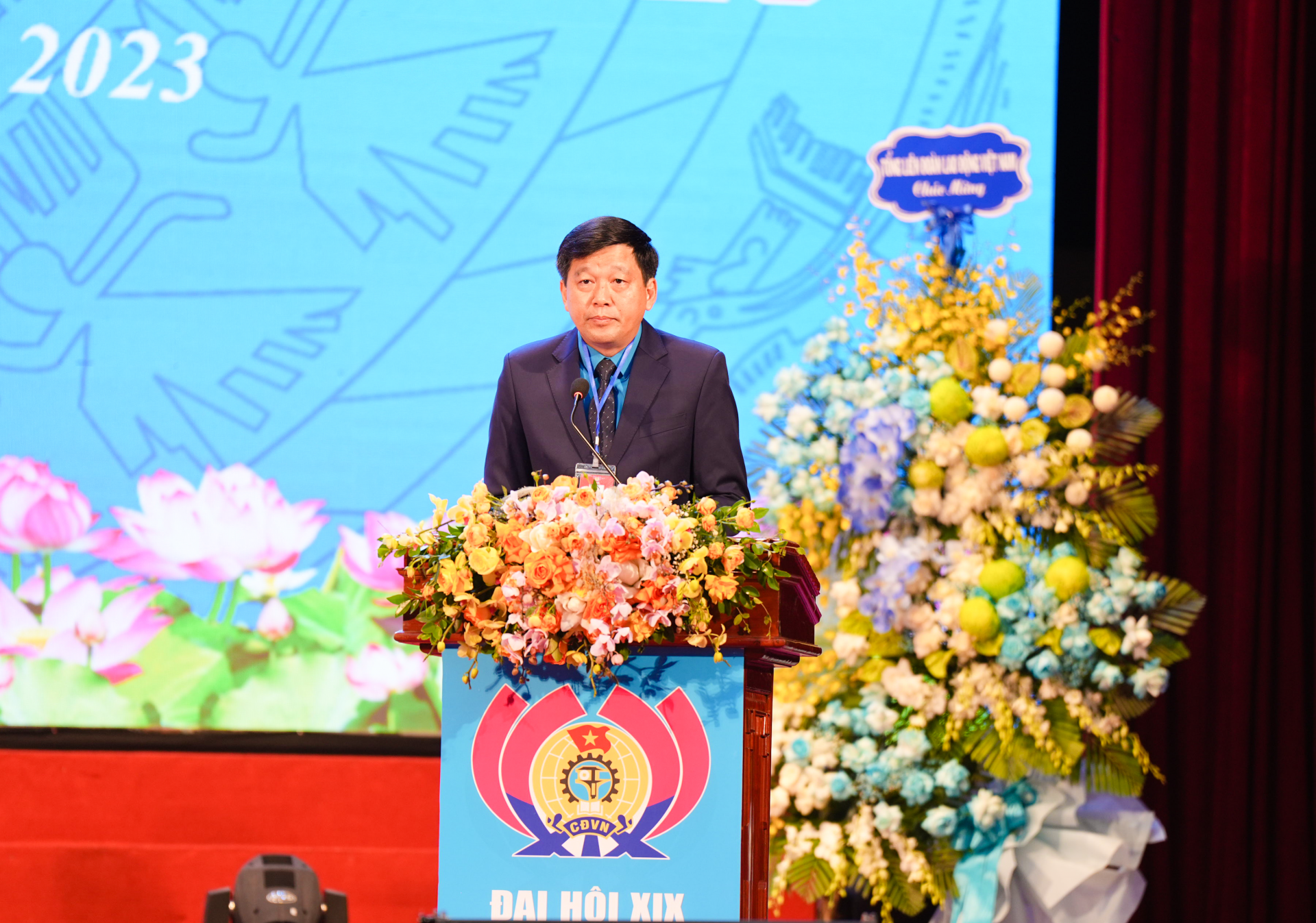 Đại hội Công đoàn tỉnh Nghệ An lần thứ XIX: Trang trọng, đổi mới, ấn tượng