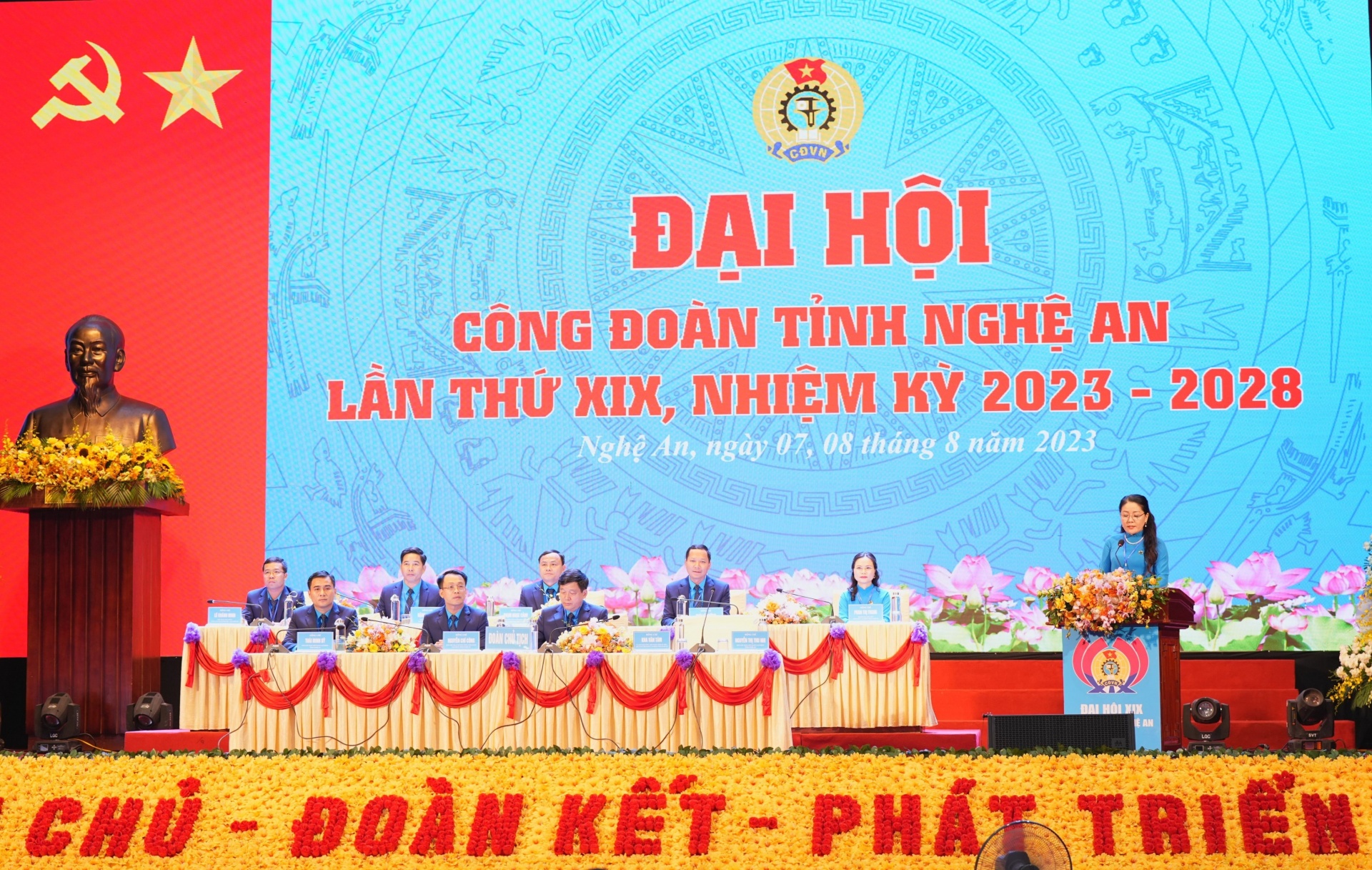 Đại hội Công đoàn tỉnh Nghệ An lần thứ XIX: Trang trọng, đổi mới, ấn tượng