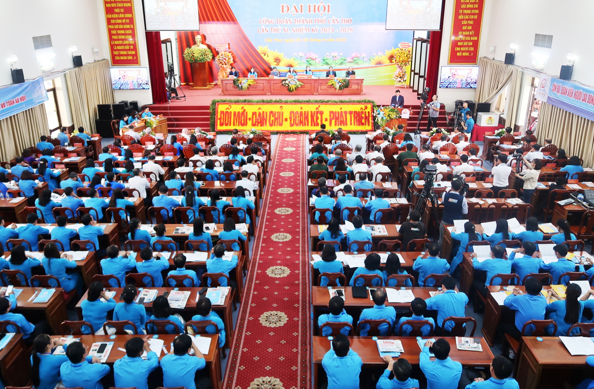 Công đoàn, người lao động đóng góp to lớn vào sự phát triển của Cần Thơ