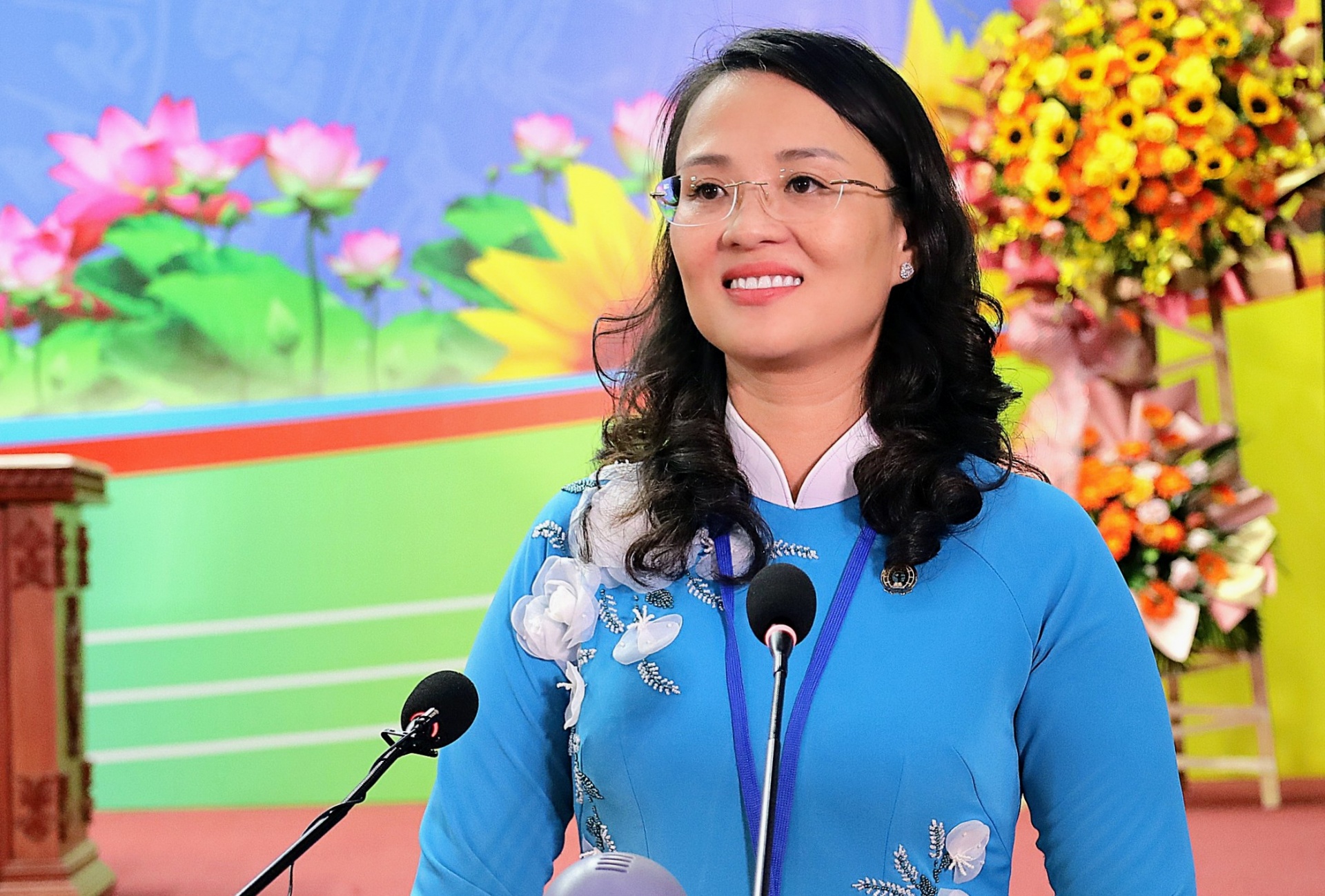 Đồng chí Lê Thị Sương Mai tái đắc cử Chủ tịch LĐLĐ TP Cần Thơ Đồng chí Lê Thị Sương Mai tái đắc cử Chủ tịch LĐLĐ TP Cần Thơ