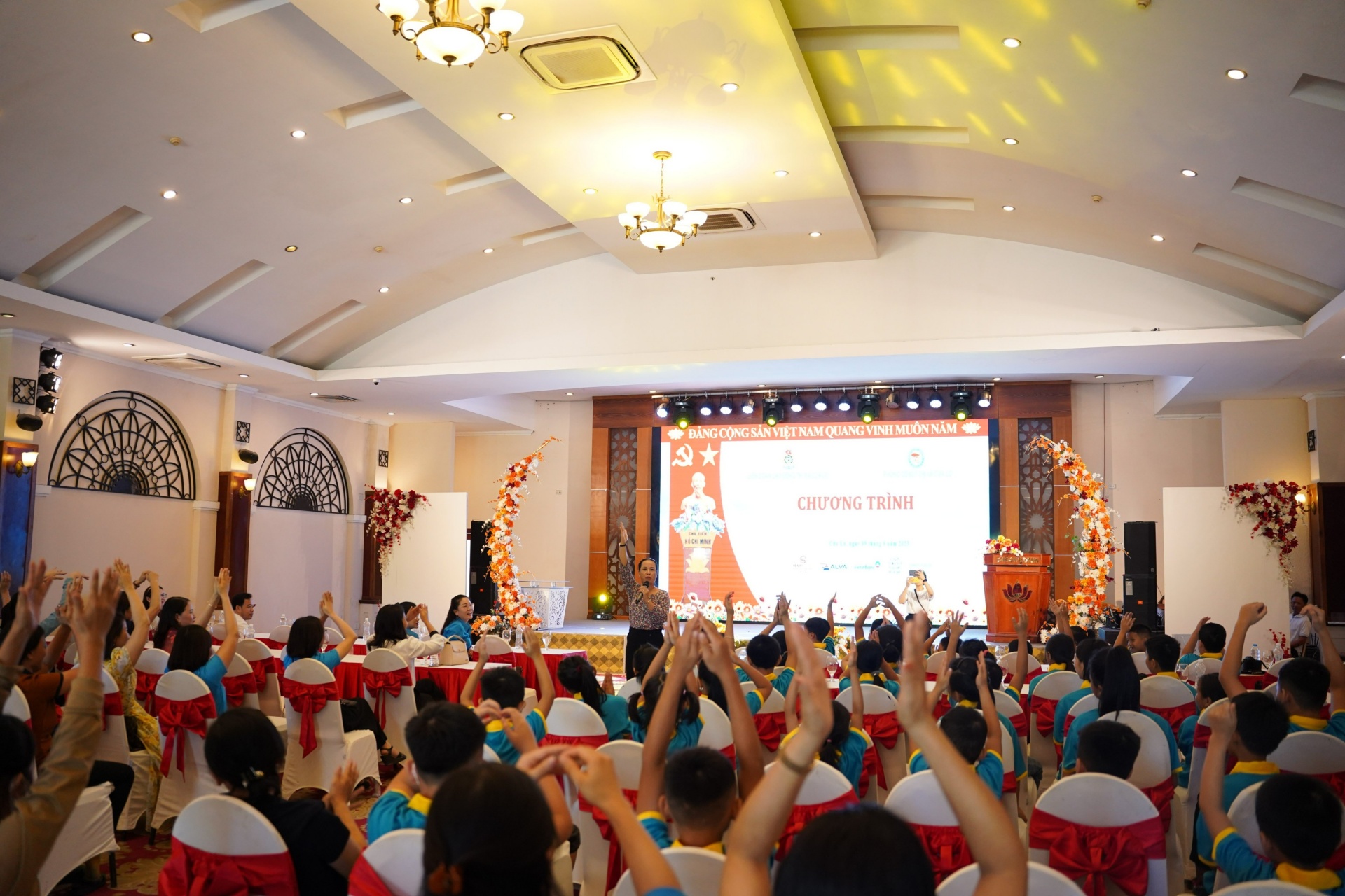 Ý nghĩa chương trình “Chia sẻ yêu thương – Cùng em đến trường” của LĐLĐ thị xã Cửa Lò Ý nghĩa chương trình “Chia sẻ yêu thương – Cùng em đến trường” của LĐLĐ thị xã Cửa Lò