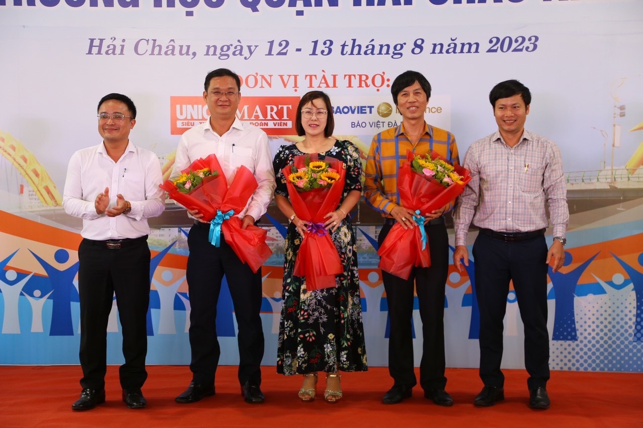 LĐLĐ quận Hải Châu: Sôi nổi hội thi đồng diễn thể dục giữa giờ LĐLĐ quận Hải Châu: Sôi nổi hội thi đồng diễn thể dục giữa giờ