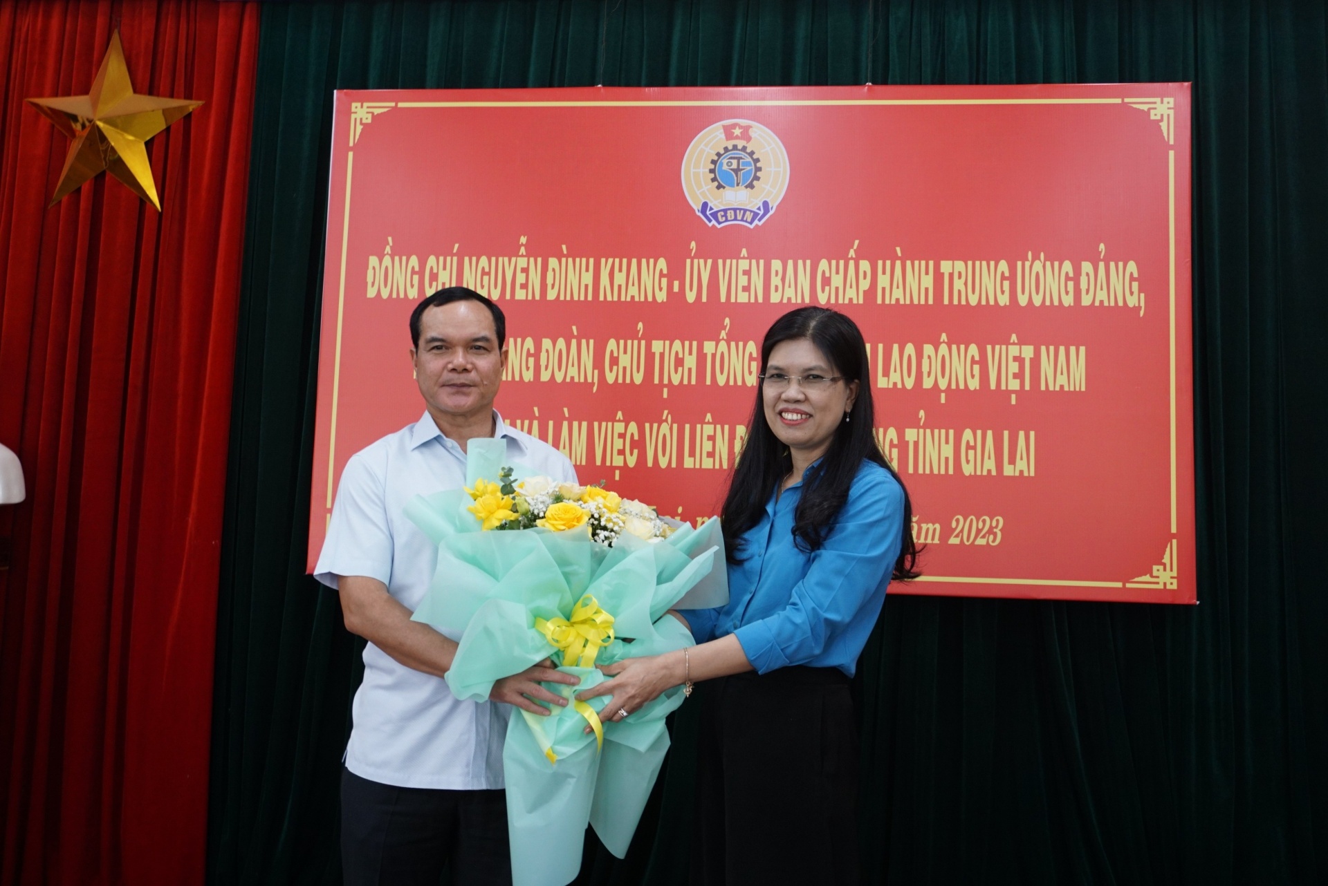 Chủ tịch Tổng LĐLĐ Việt Nam kiểm tra công tác chuẩn bị Đại hội Công đoàn tỉnh Gia Lai Chủ tịch Tổng LĐLĐ Việt Nam kiểm tra công tác chuẩn bị Đại hội Công đoàn tỉnh Gia Lai