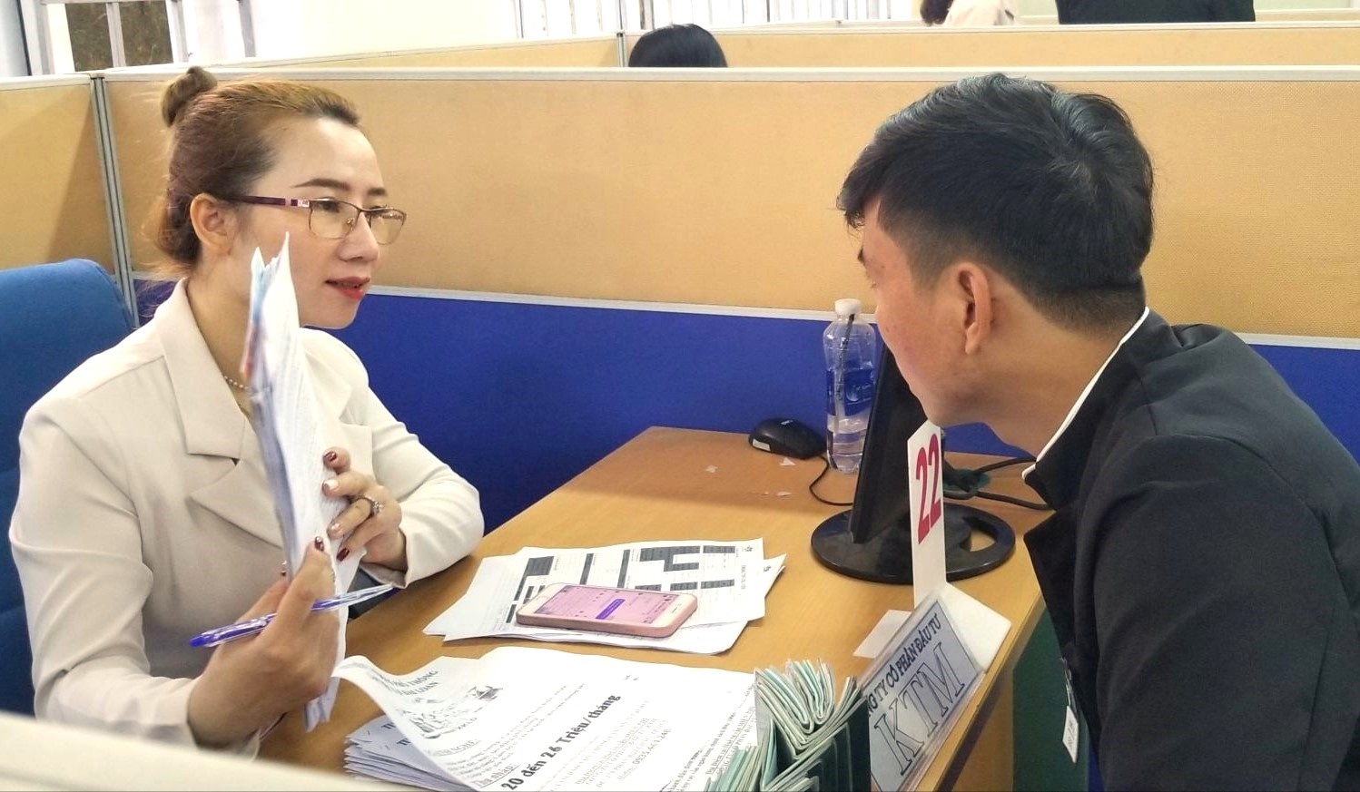 Mở rộng thị trường lao động ra nước ngoài để giải cứu thị trường lao động trong nước Mở rộng thị trường lao động ra nước ngoài để giải cứu thị trường lao động trong nước