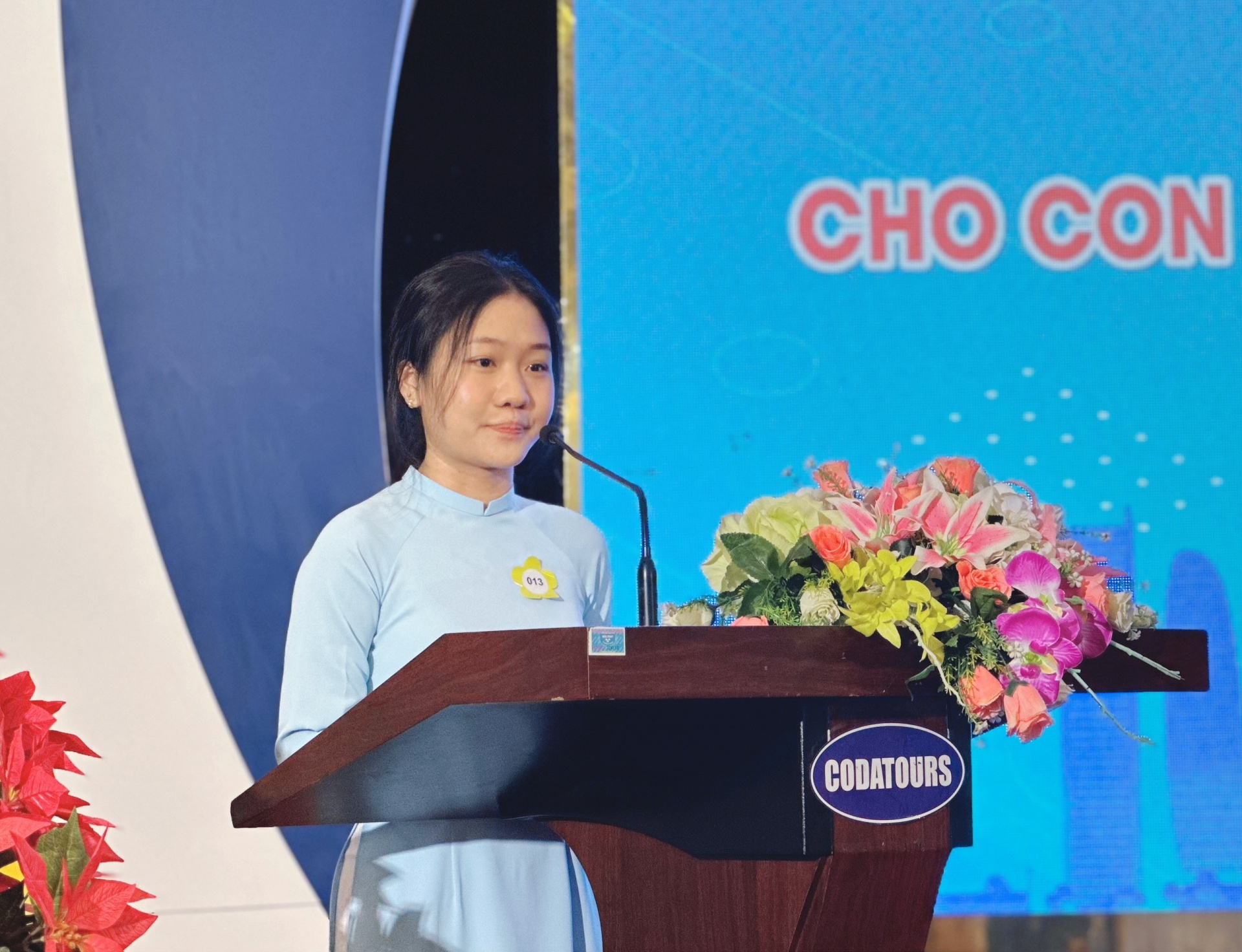 Đà Nẵng tuyên dương, khen thưởng con công nhân, viên chức, lao động xuất sắc trong học tập