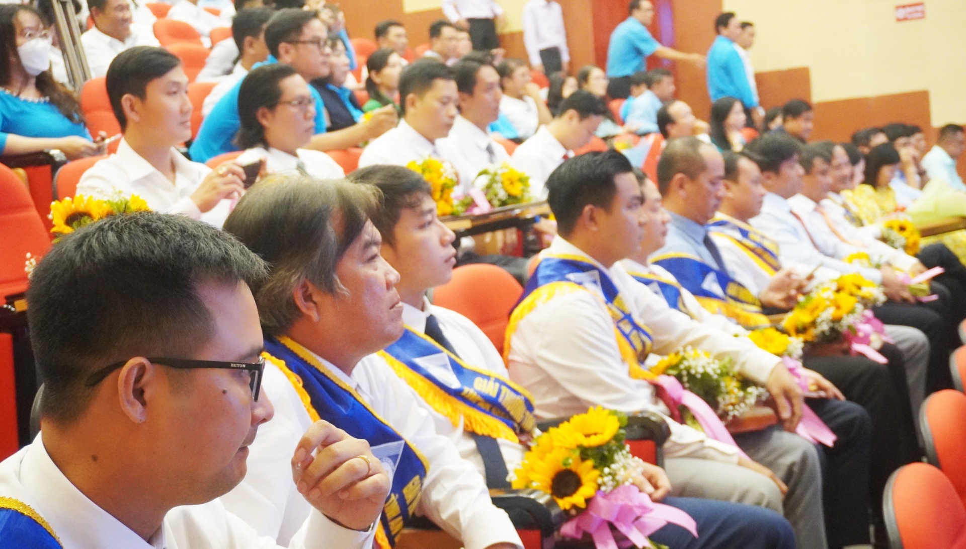 An Giang: Trao Giải thưởng Tôn Đức Thắng và vinh danh CNVCLĐ giỏi năm 2023 An Giang: Trao Giải thưởng Tôn Đức Thắng và vinh danh CNVCLĐ giỏi năm 2023