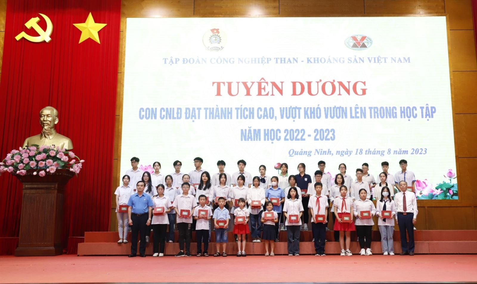 Công đoàn TKV tuyên dương con công nhân lao động đạt thành tích cao năm học 2022–2023