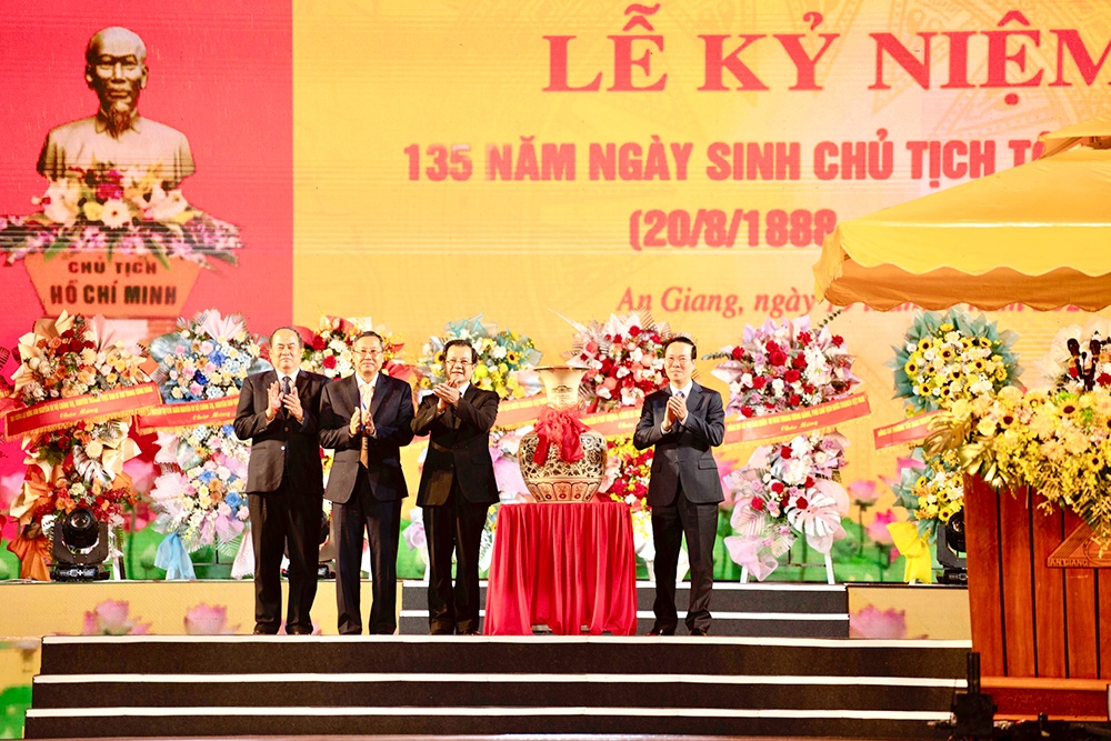 Chủ tịch Tôn Đức Thắng- người chiến sĩ cách mạng kiên trung