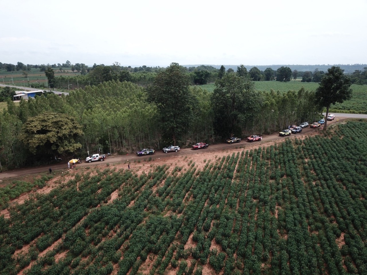 Vì sao xe đua AXCR 2023 bị cảnh sát chặn đường và yêu cầu dừng thi đấu Vì sao xe đua AXCR 2023 bị cảnh sát chặn đường và yêu cầu dừng thi đấu