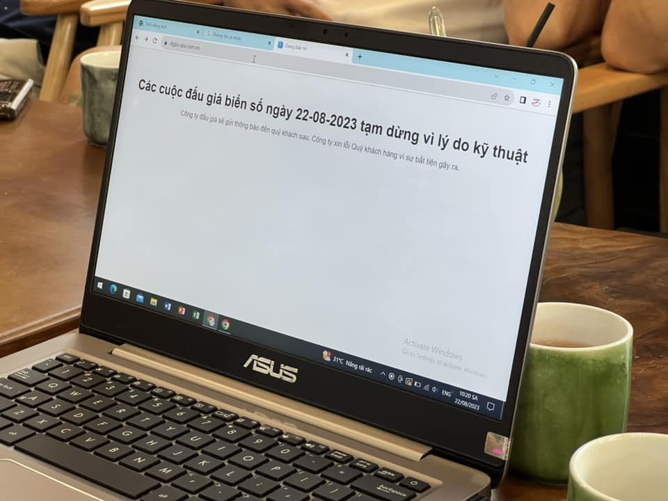 Website đấu giá biển số gặp sự cố kỹ thuật do lượng truy cập tăng đột biến Website đấu giá biển số gặp sự cố kỹ thuật do lượng truy cập tăng đột biến