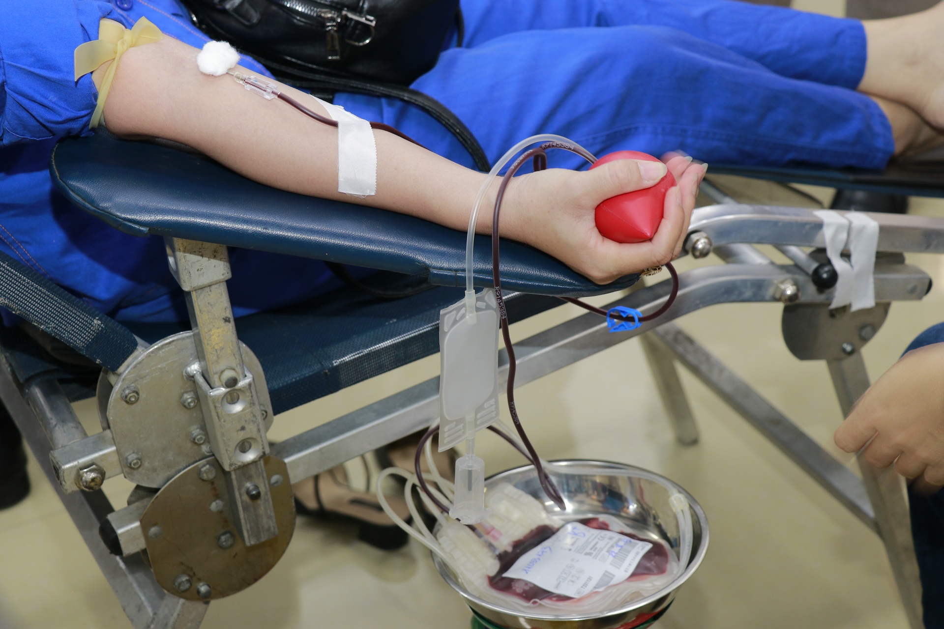 Đông đảo đoàn viên, người lao động tại tỉnh Quảng Trị tham gia hiến máu tình nguyện Đông đảo đoàn viên, người lao động tại tỉnh Quảng Trị tham gia hiến máu tình nguyện