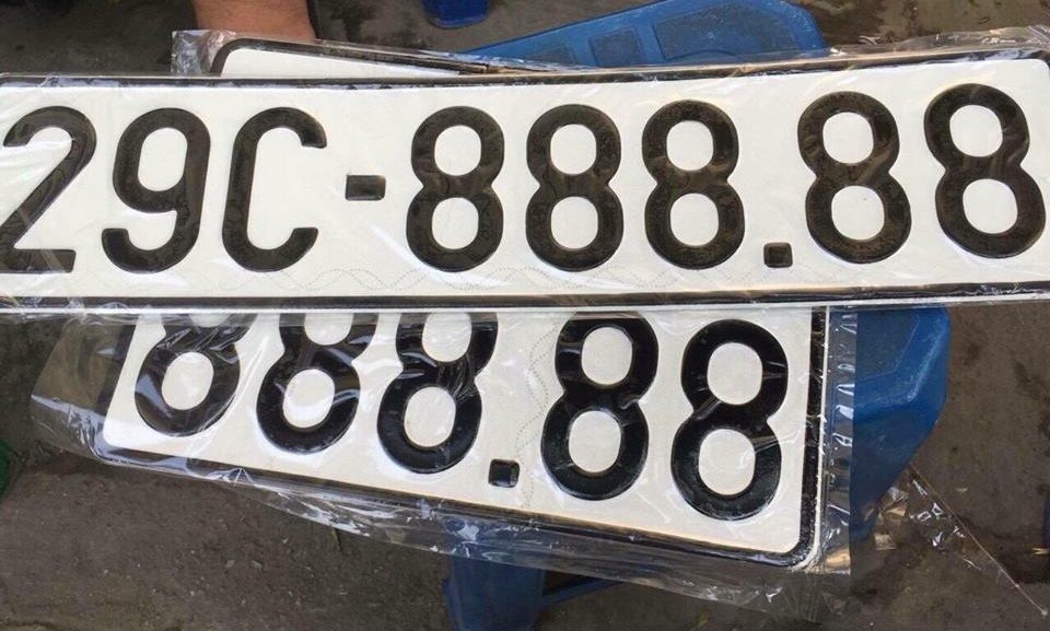 Kết quả đấu giá biển số xe ngày 22/8 như thế nào? Phiên đấu giá biển số xe ngày 22/8 bị tạm hoãn