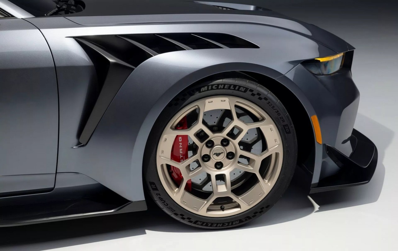 Chi tiết Ford Mustang GTD 2025 công suất 800 mã lực