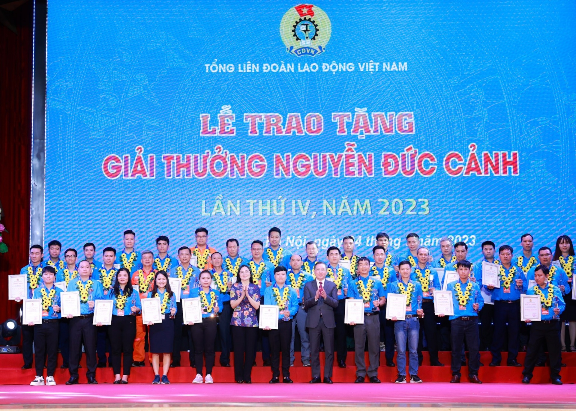 Nữ tổ trưởng có nhiều sáng kiến tiết kiệm gần trăm triệu đồng cho doanh nghiệp may mặc Nữ tổ trưởng có nhiều sáng kiến tiết kiệm gần trăm triệu đồng cho doanh nghiệp may mặc