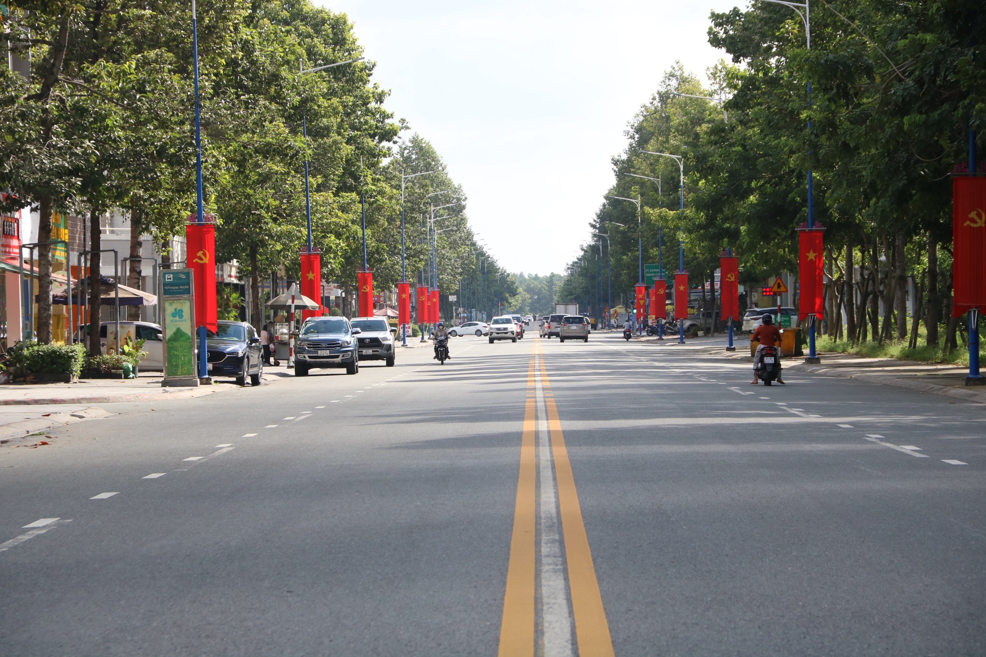 Bình Dương nỗ lực phát triển toàn diện mang lại cuộc sống xanh cho người dân Bình Dương nỗ lực phát triển toàn diện mang lại cuộc sống xanh cho người dân