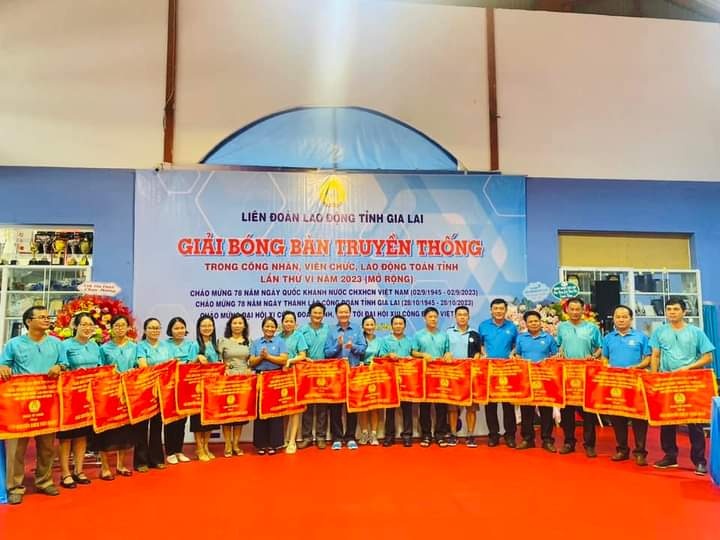Gia Lai: Hàng trăm đoàn viên, người lao động tranh tài tại Giải bóng bàn truyền thống Gia Lai: Hàng trăm đoàn viên, người lao động tranh tài tại Giải bóng bàn truyền thống