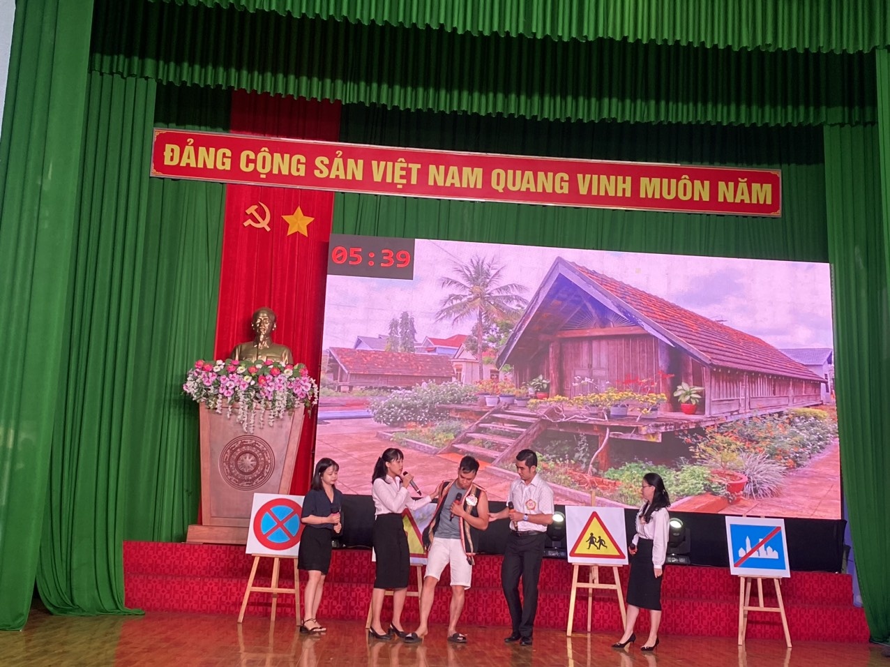 Gia Lai: đa dạng hình thức truyền truyền, phổ biến pháp luật về giao thông đường bộ Gia Lai: đa dạng hình thức truyền truyền, phổ biến pháp luật về giao thông đường bộ