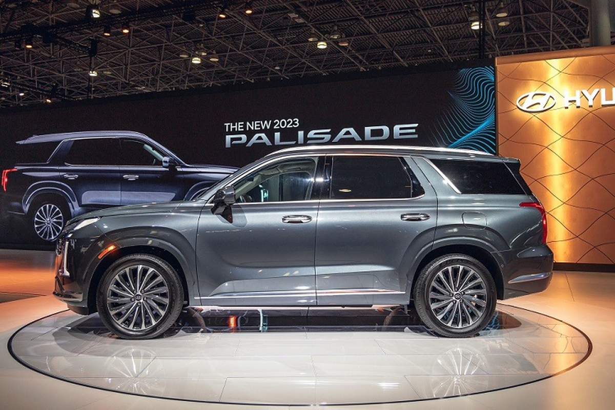 Hyundai Palisade chính hãng tại Việt Nam sẽ có giá từ 2 tỷ đồng Hyundai Palisade chính hãng tại Việt Nam sẽ có giá từ 2 tỷ đồng